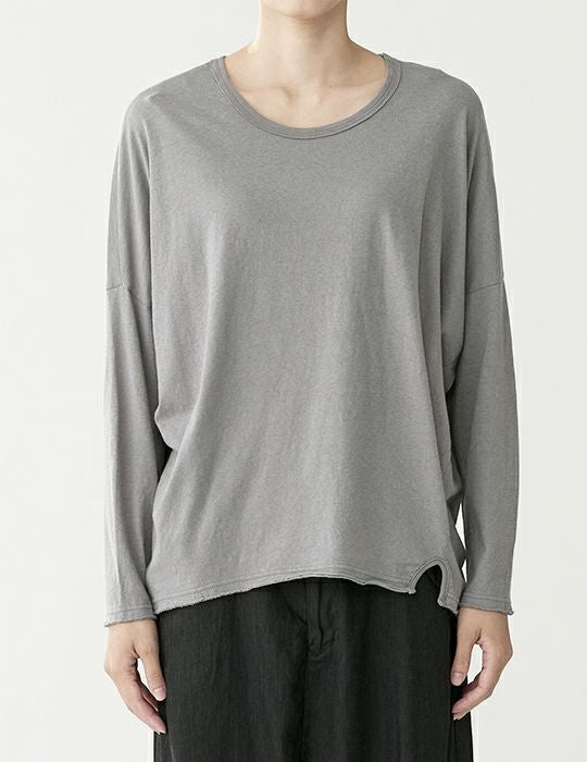 50 グレー/36(M)size：モデル 170cm