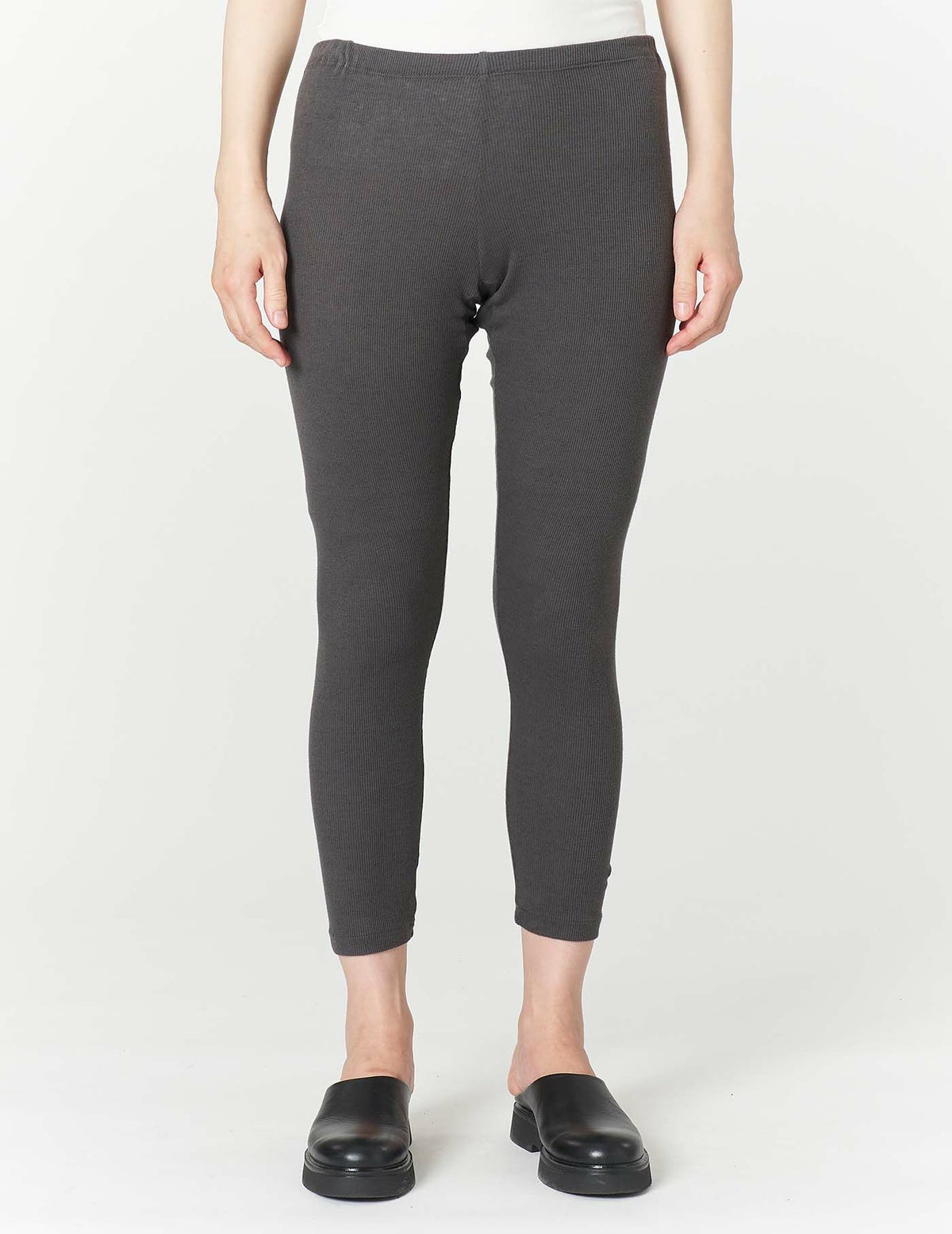 53 チャコール：モデル170㎝