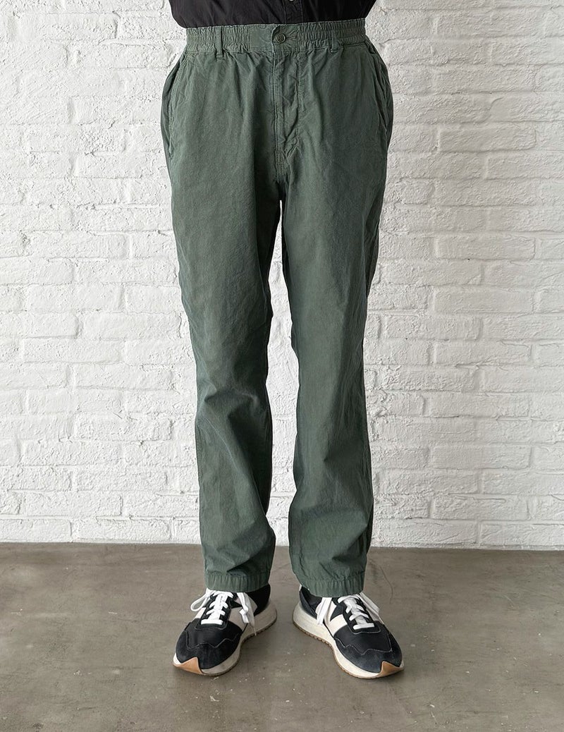 42 オリーブ　Lsize：スタッフ178㎝
