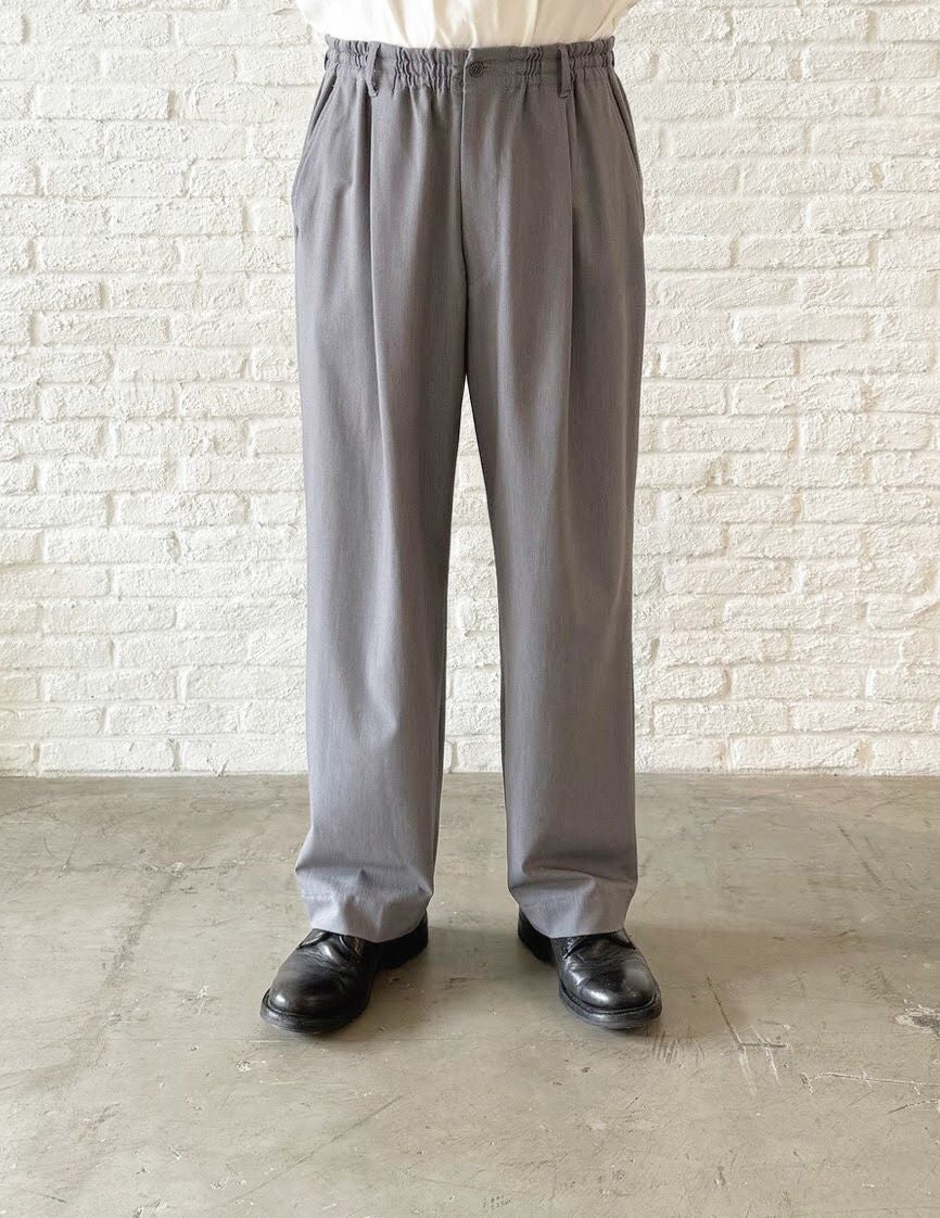 50 ミディアムグレー　Msize：スタッフ170㎝