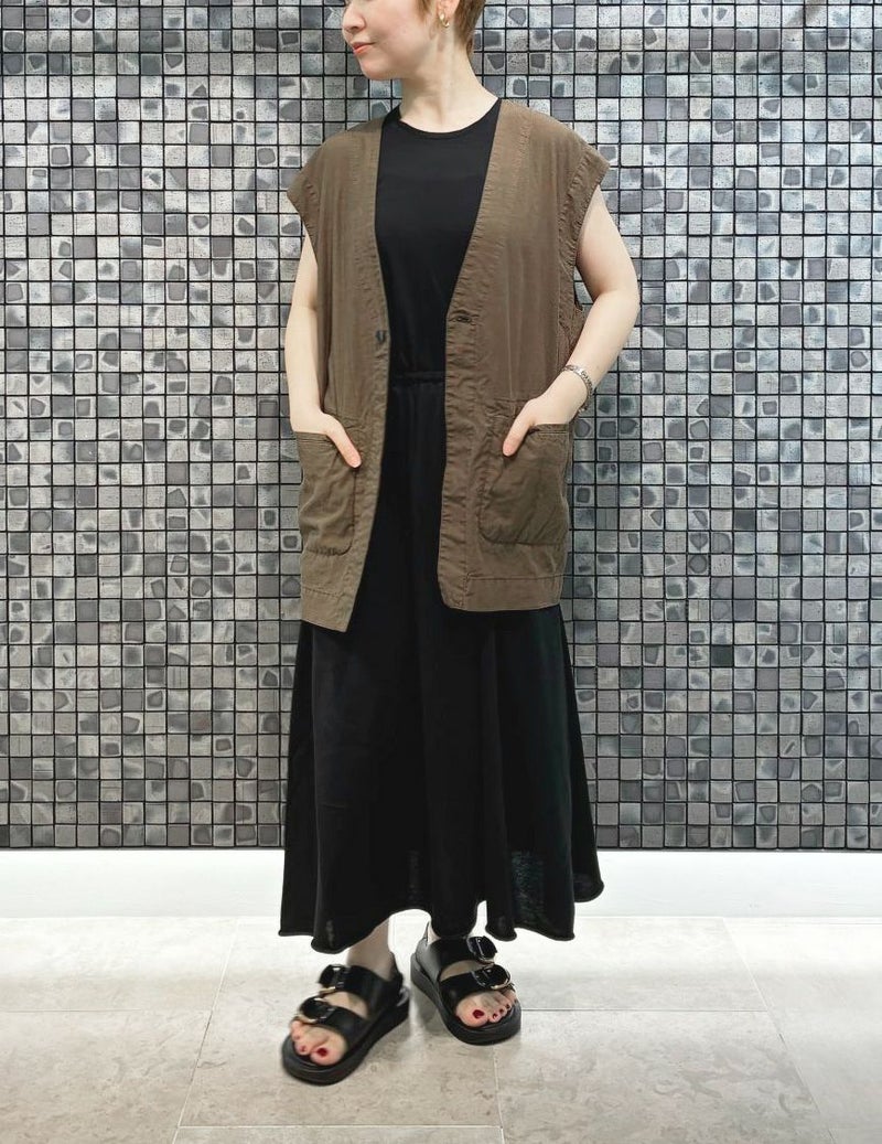 44 カーキ/36size：スタッフ157㎝