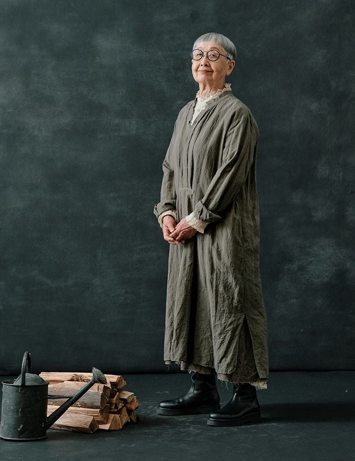 44 カーキ：モデル 155cm