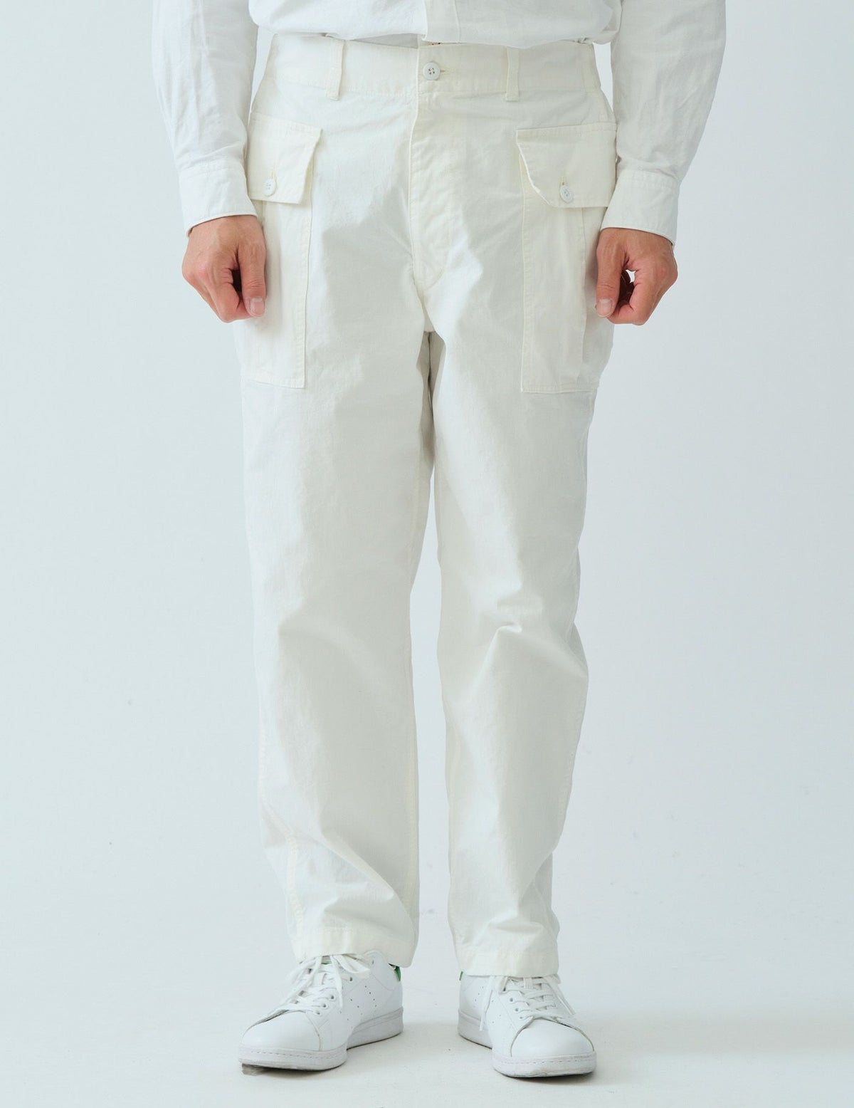 02 オフホワイト