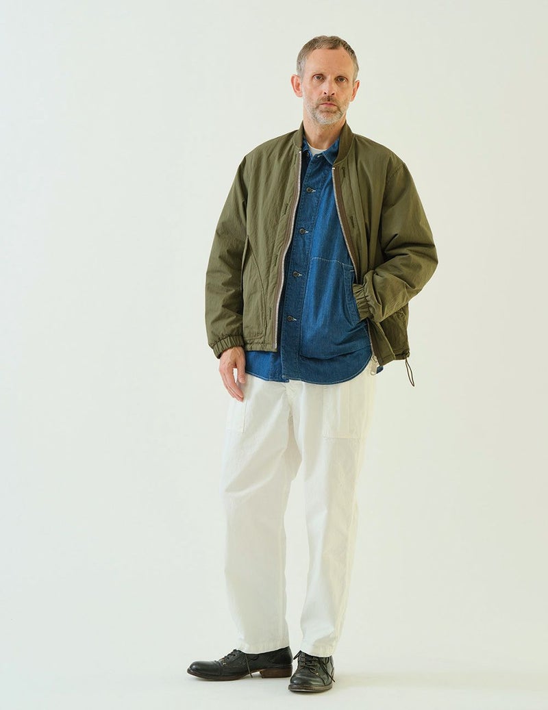 02 オフホワイト