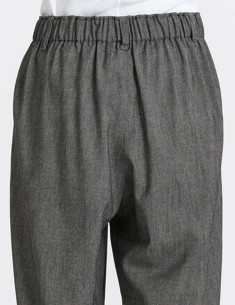 64 グレーベージュ