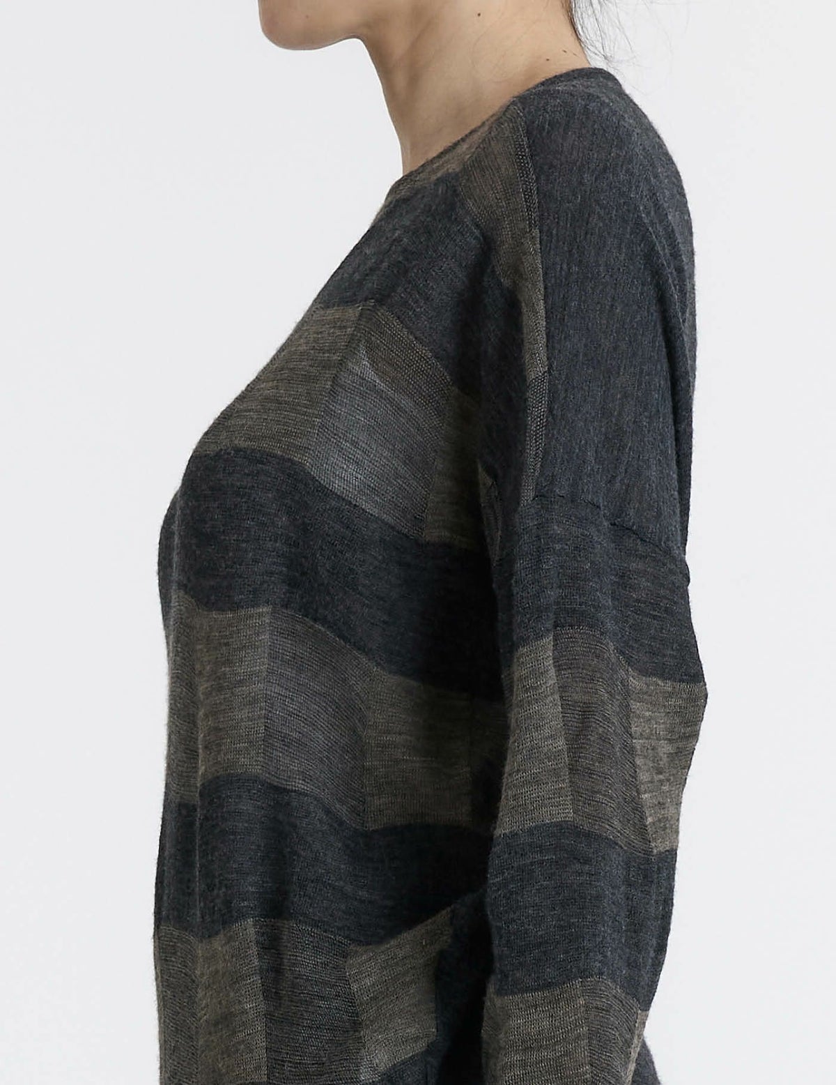 64 チャコール×ベージュ