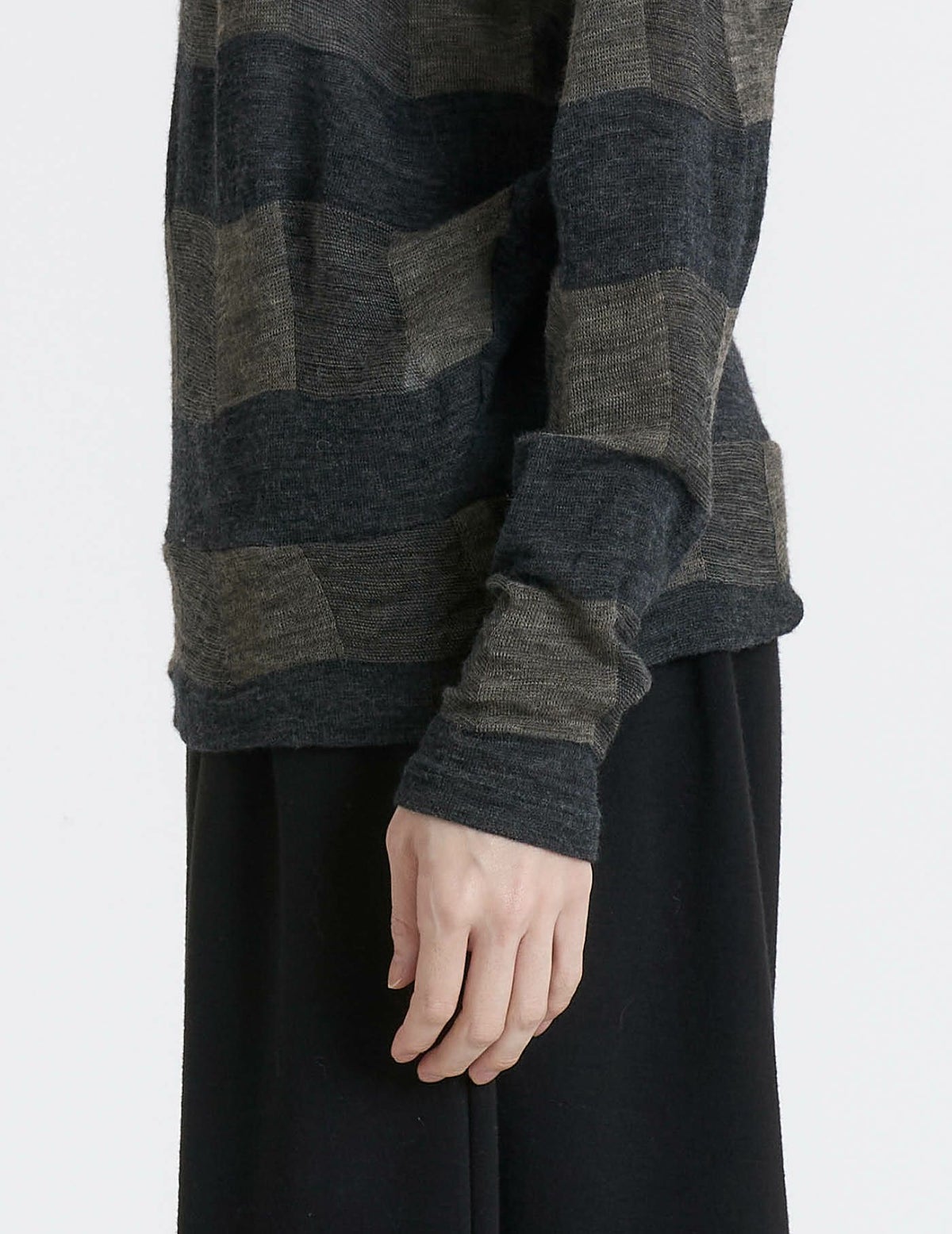 64 チャコール×ベージュ