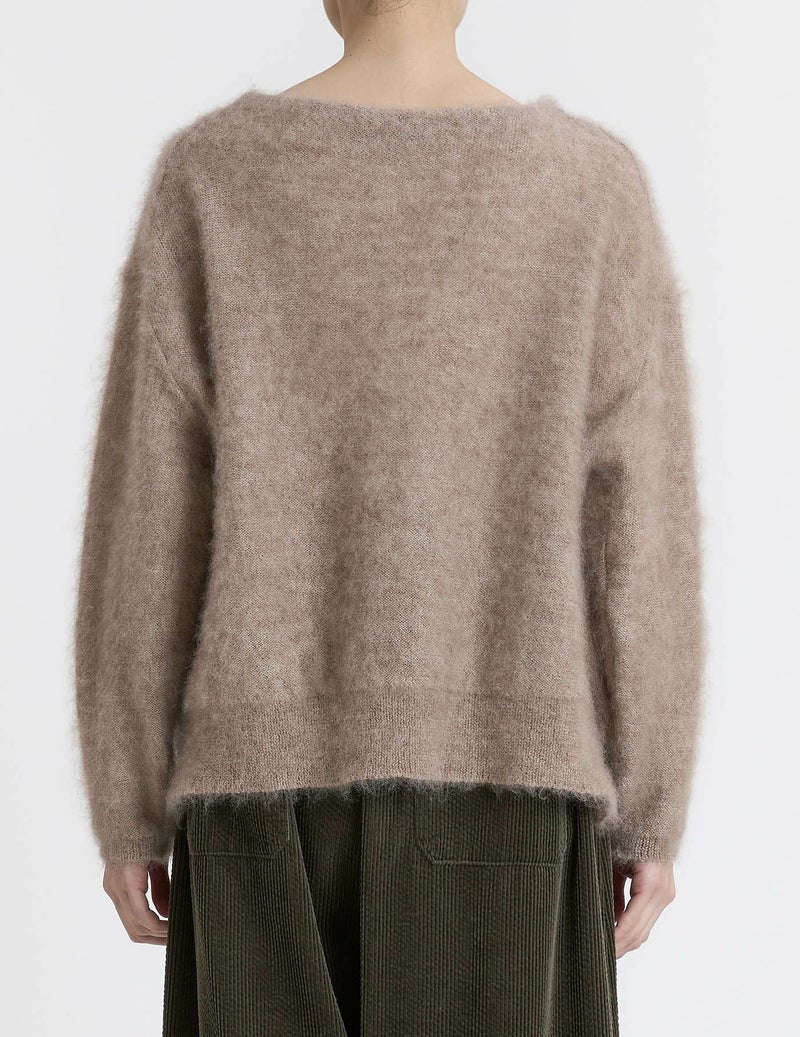 15 ピンクベージュ