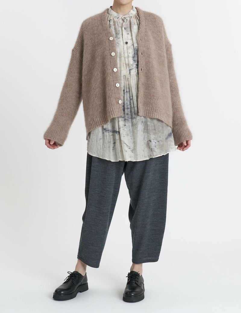 15 ピンクベージュ