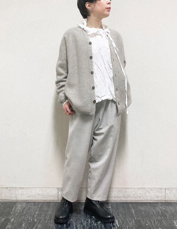 01 ホワイト/36size：スタッフ149㎝