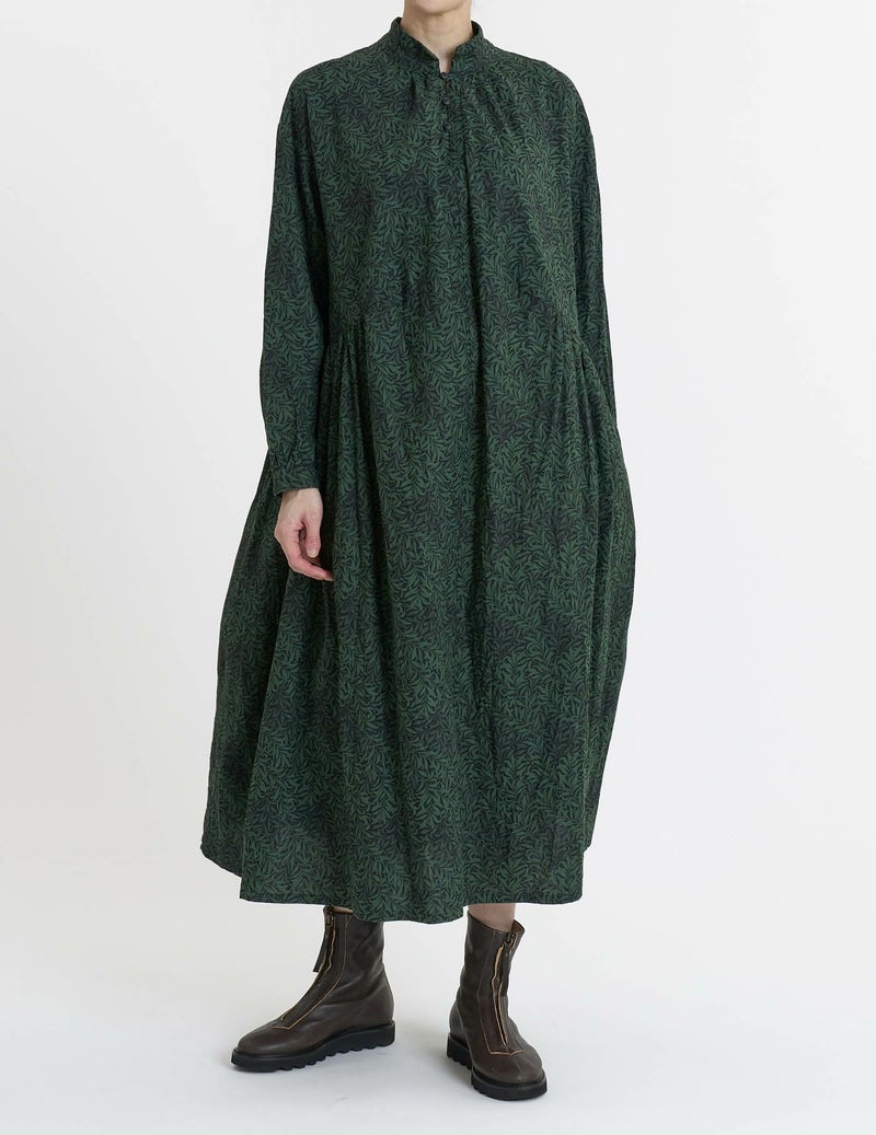 40 グリーン/36(M)size：モデル169㎝