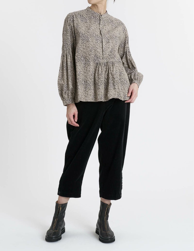 67 グレージュ/36(M)size：モデル169㎝