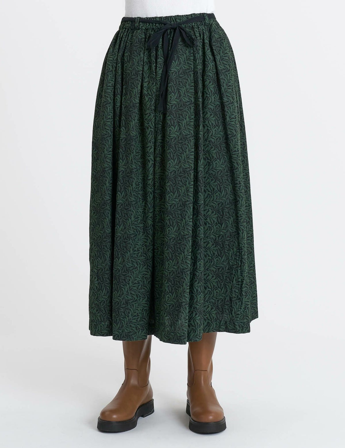 40 グリーン/36(M)size：モデル169㎝