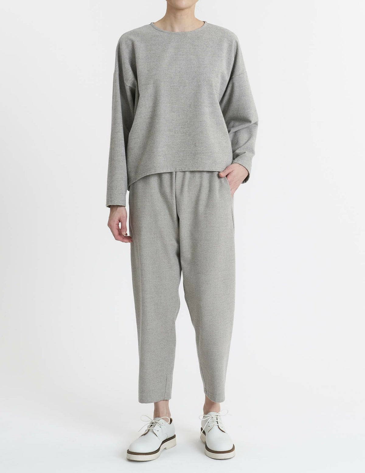 67 グレージュ/36(M)size：モデル169㎝