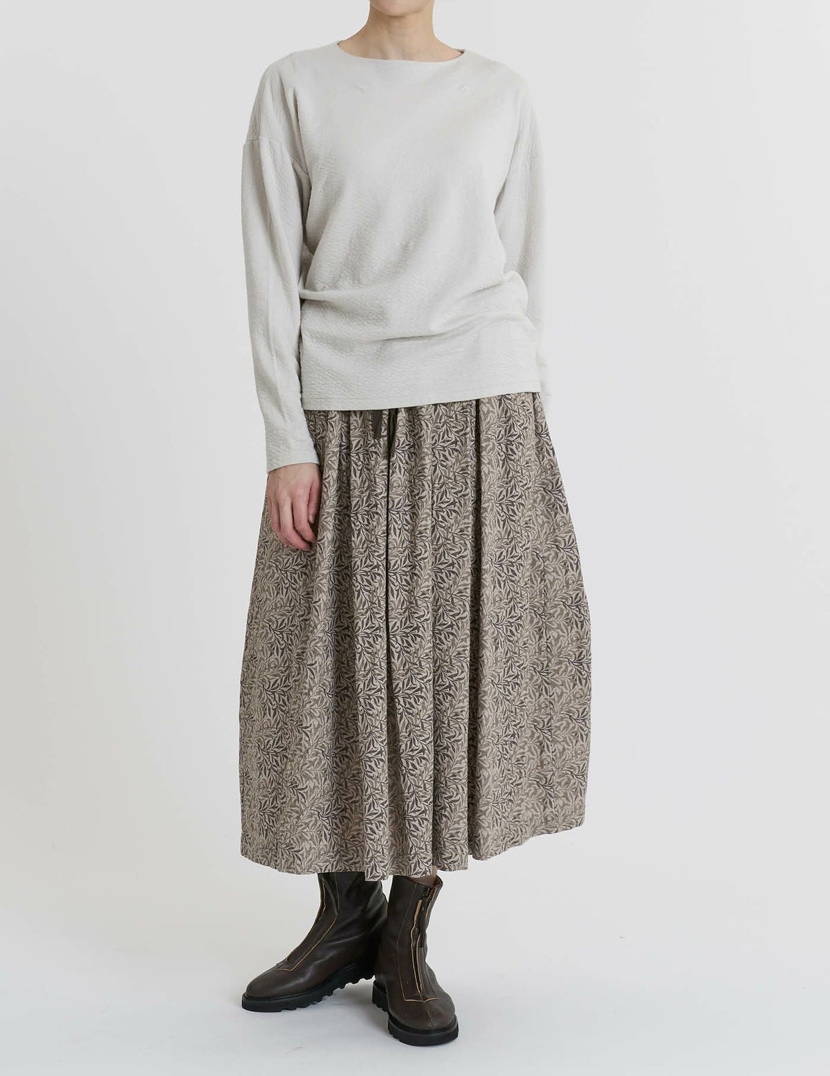 04 アイボリー/36(M)size：モデル169㎝