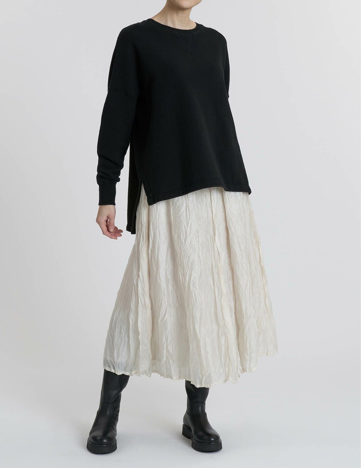 90 ブラック/36size：モデル169㎝