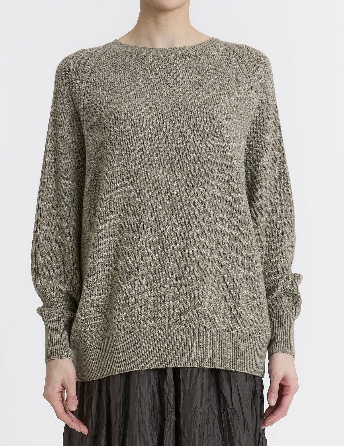 67 グレージュ/36size：モデル169㎝