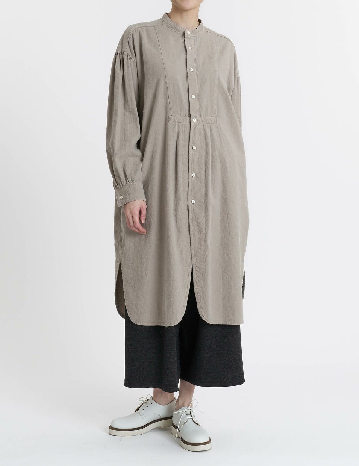 64 ベージュ/36size：モデル169㎝