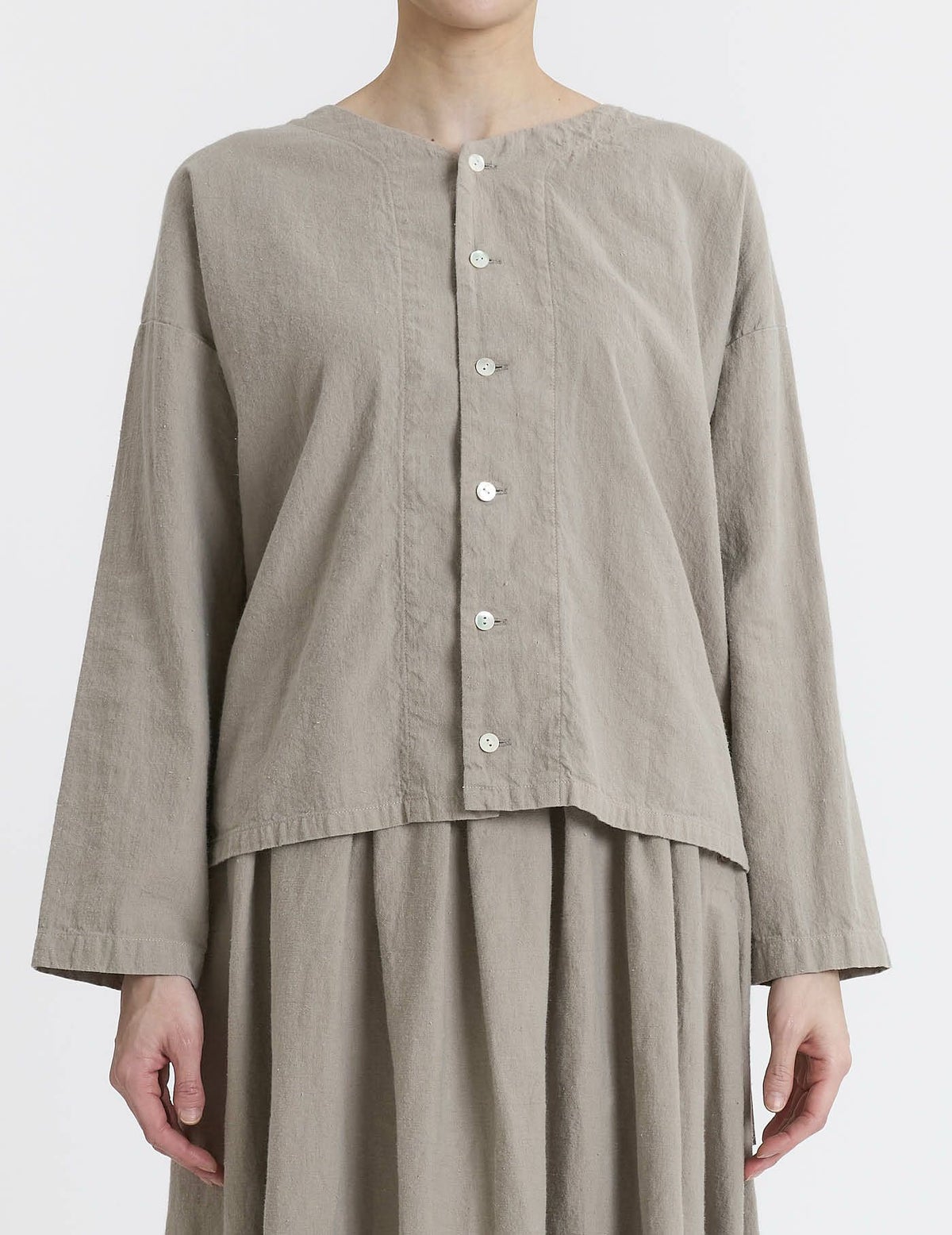 64 ベージュ(前後逆に)