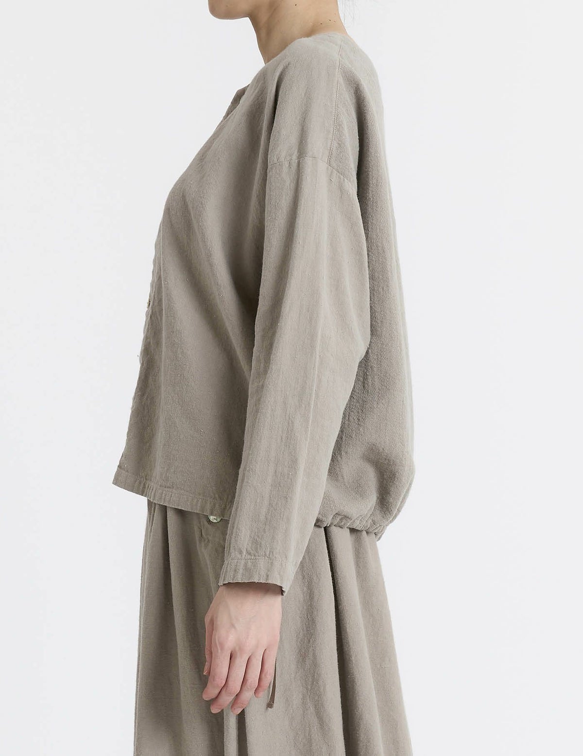 64 ベージュ(前後逆に)