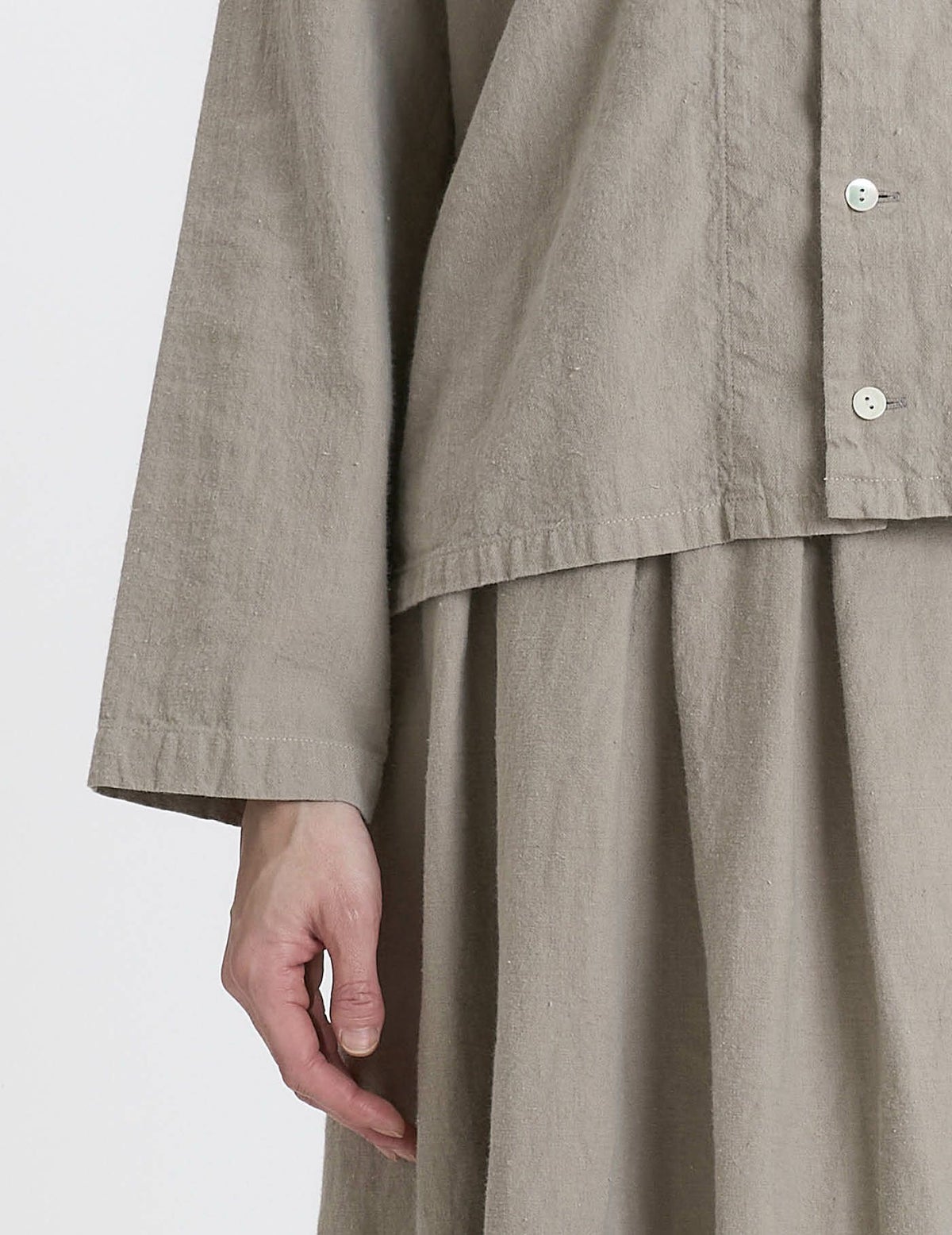 64 ベージュ(前後逆に)