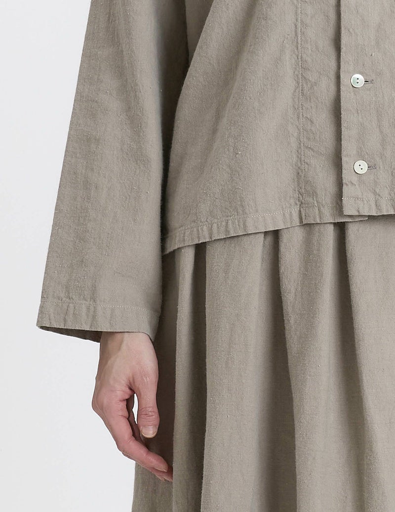 64 ベージュ(前後逆に)