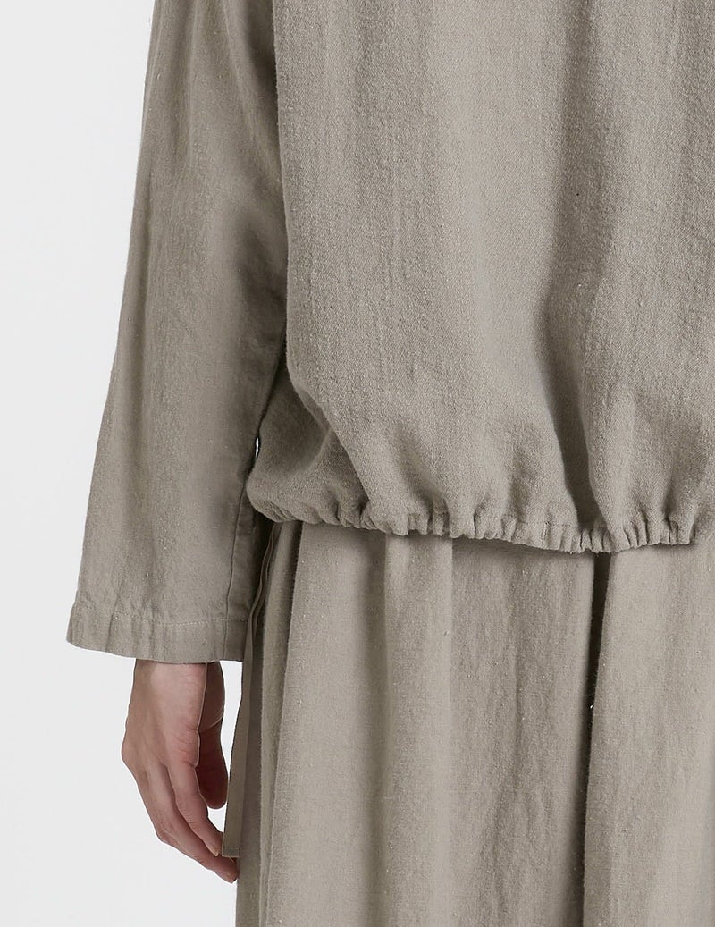 64 ベージュ(前後逆に)