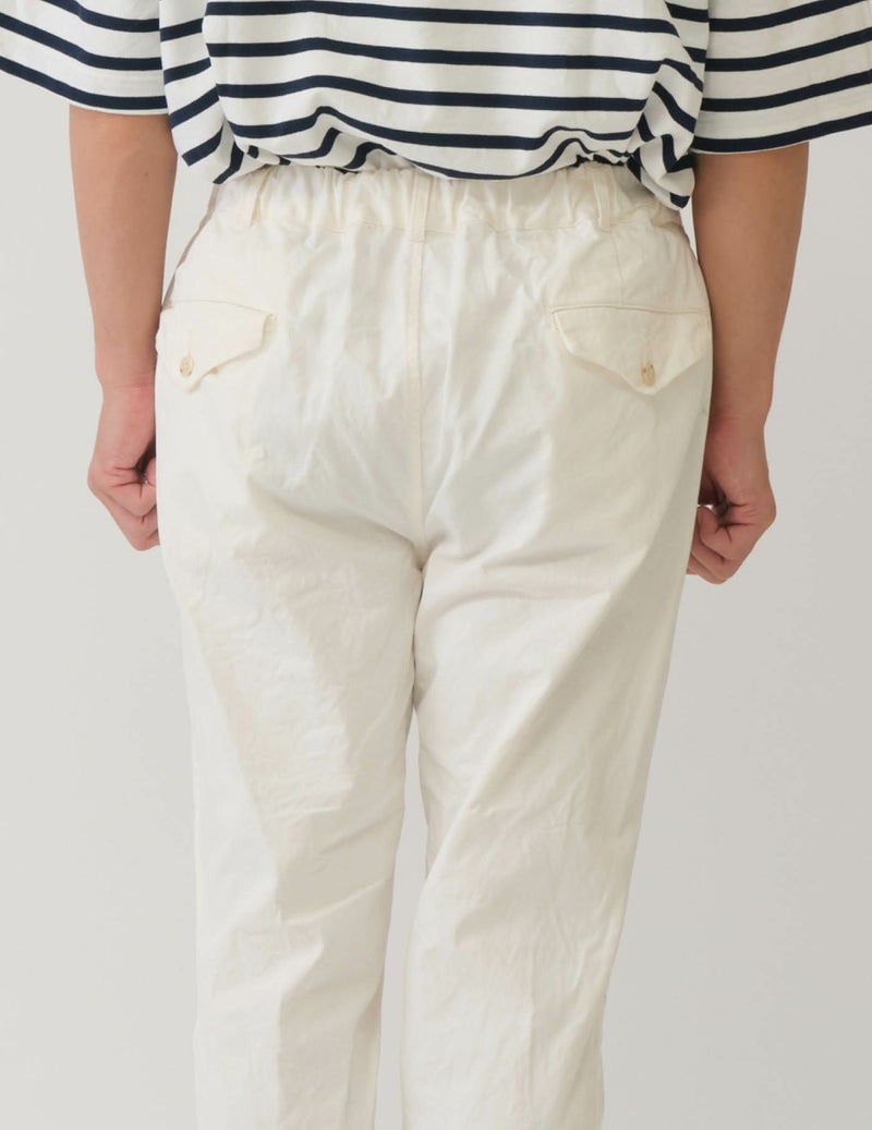 02 オフホワイト