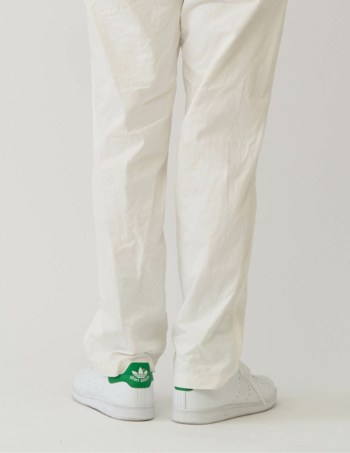 02 オフホワイト