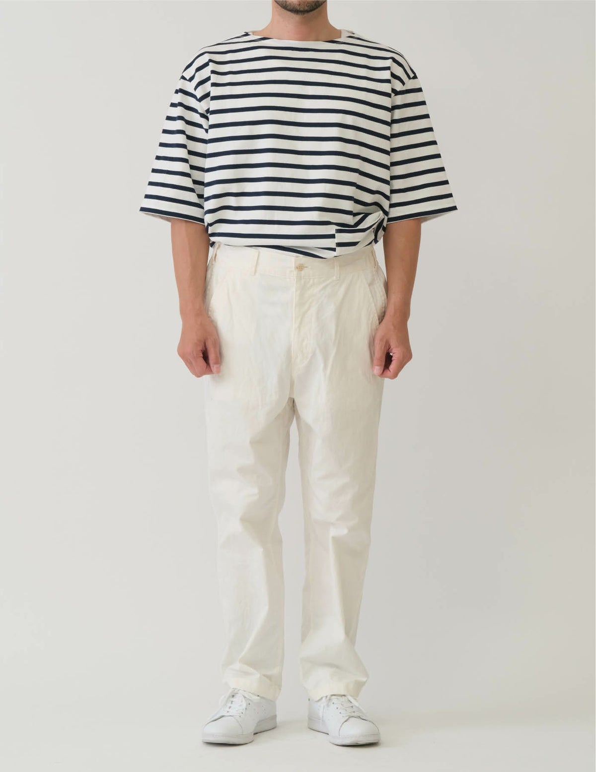 02 オフホワイト