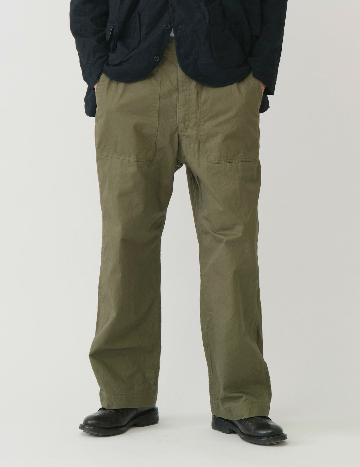 42 オリーブ　Msize：モデル184㎝