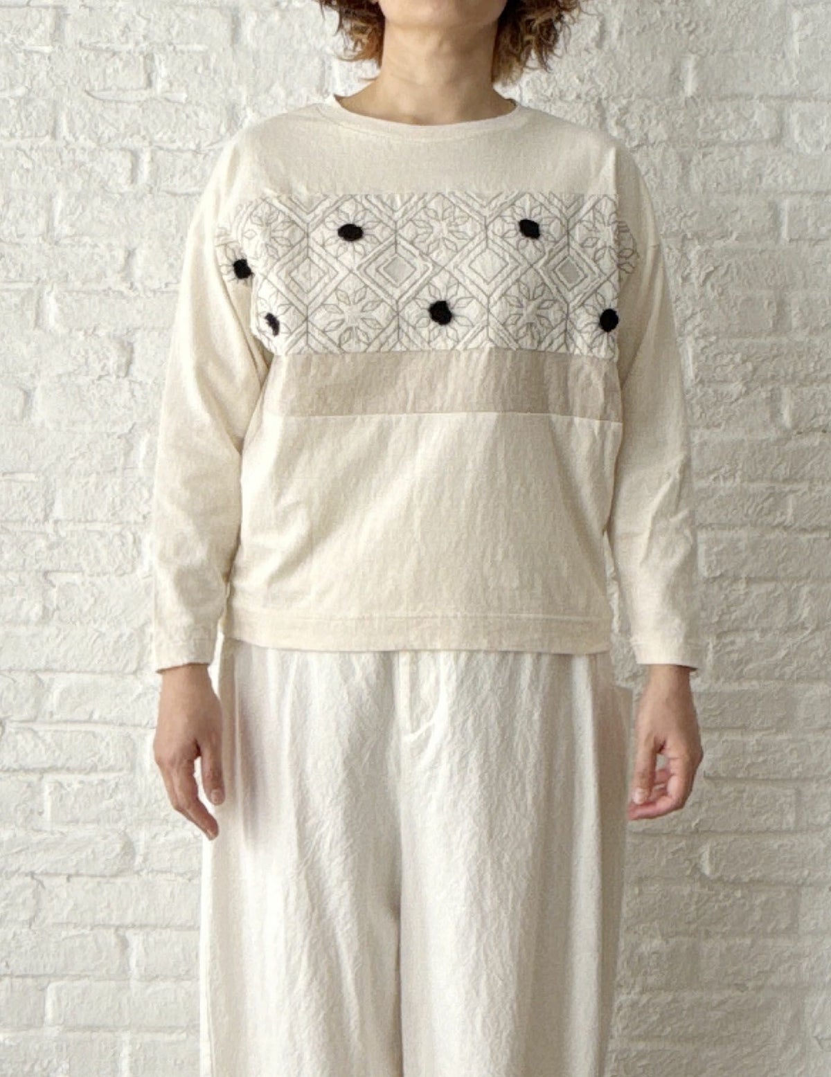 65 エクリュ/36size(M)：スタッフ 167cm