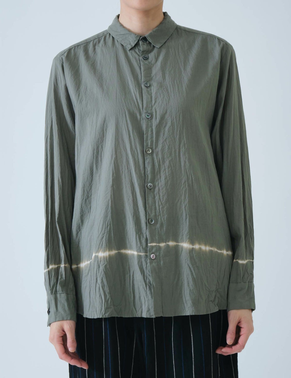 44 カーキ/36(M)size：モデル169㎝