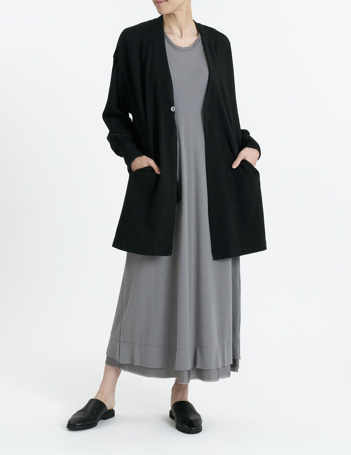 90 ブラック/36(M)size：モデル 169cm