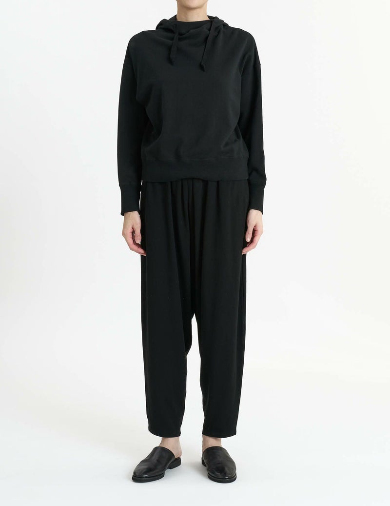 90 ブラック/36(M)size：モデル 169cm