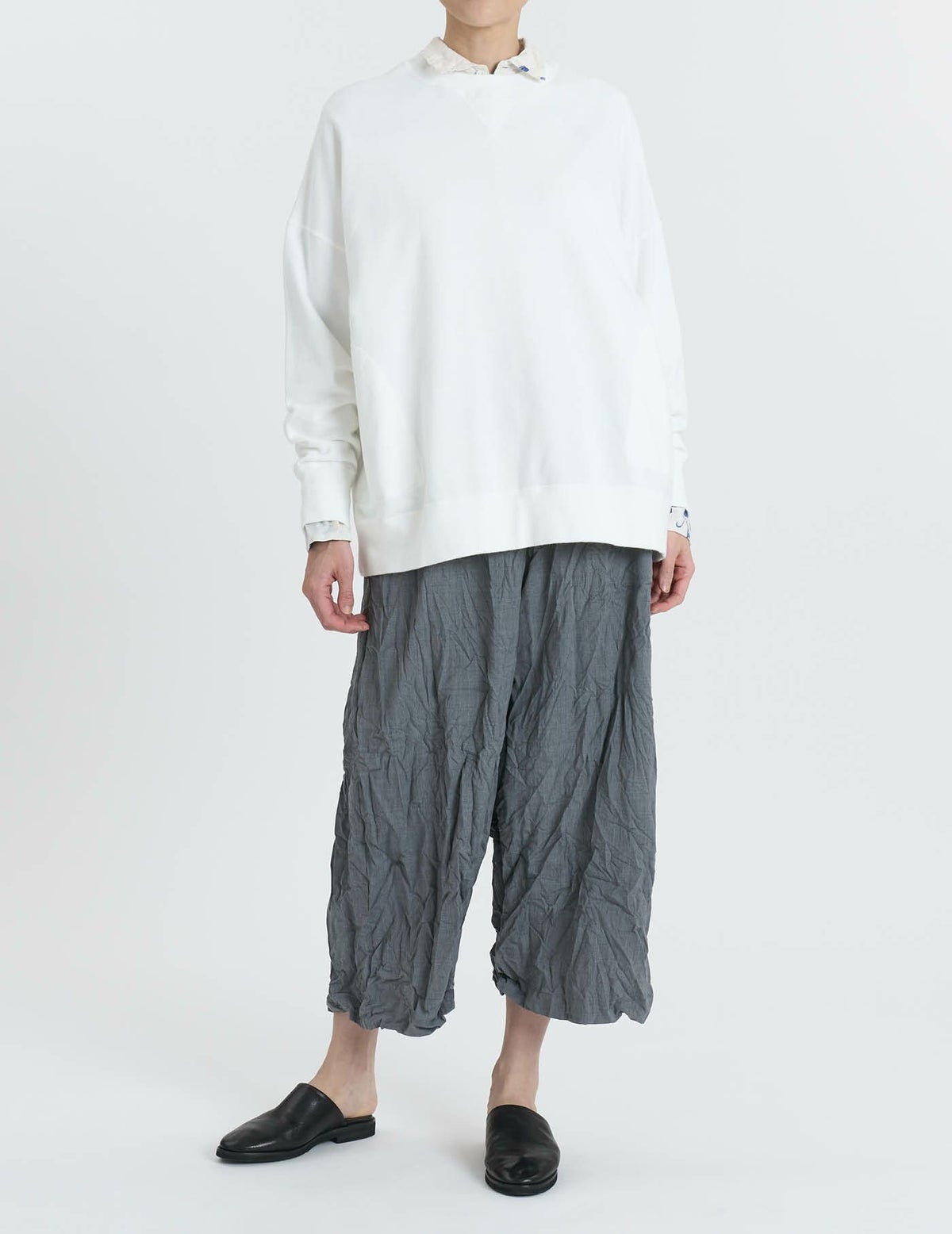 01 ホワイト/36(M)size：モデル 169cm