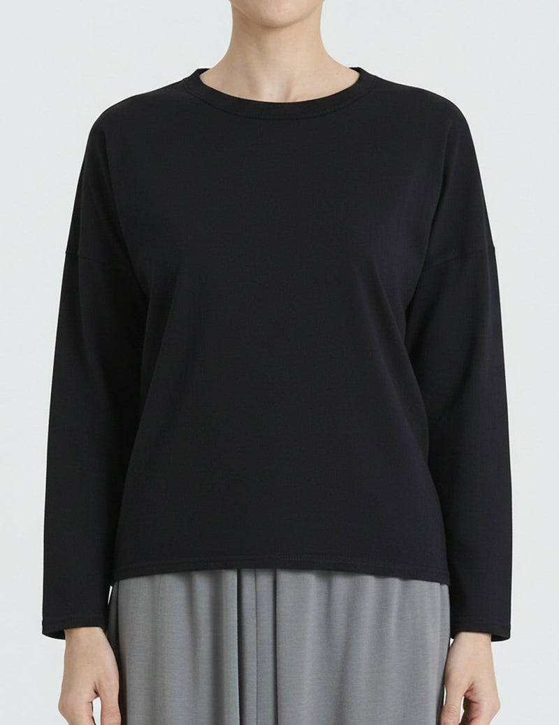 90 ブラック/36(M)size：モデル 169cm