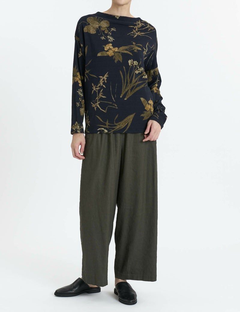 20 ダークネイビー/36(M)size：モデル 169cm