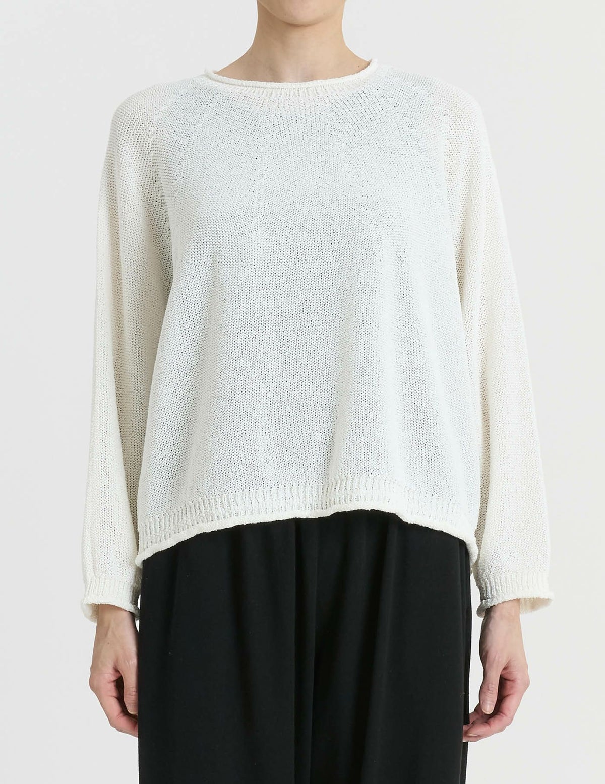 01 ホワイト/36(M)size：モデル 169cm