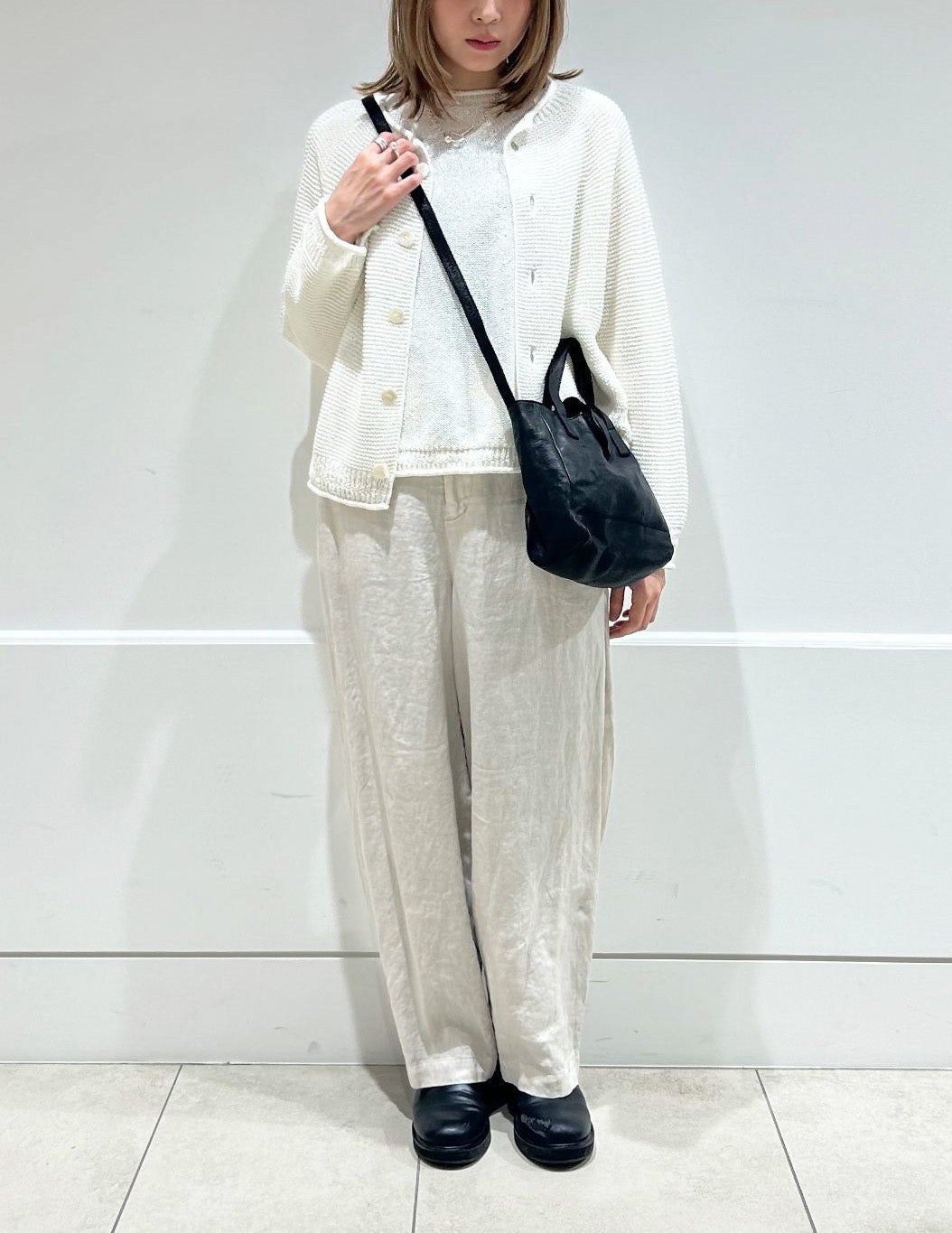 01 ホワイト/36size：スタッフ160㎝