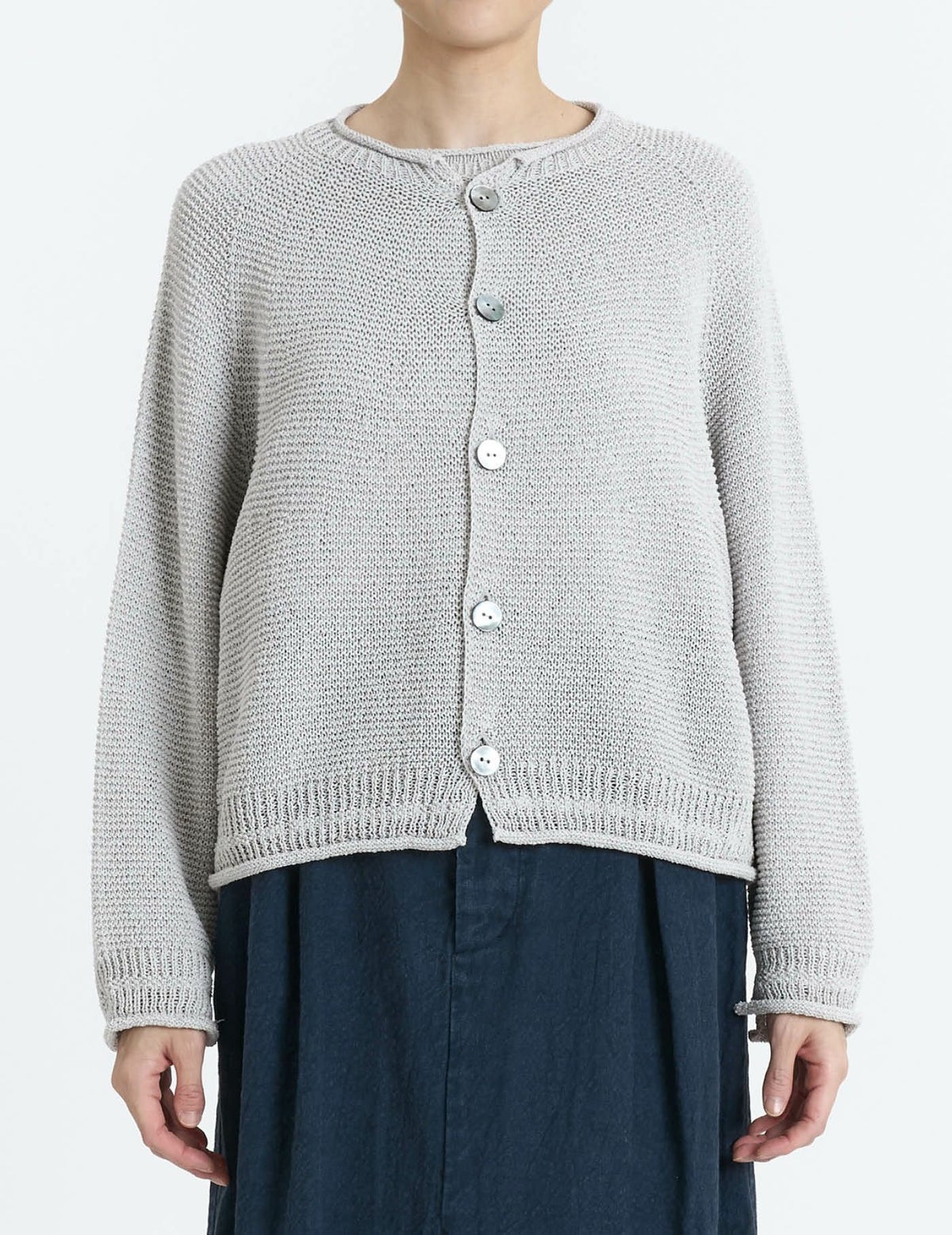 51 ライトグレー/36(M)size：モデル 169cm