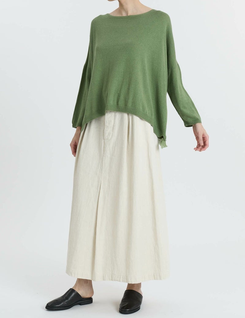 40 グリーン/36(M)size：モデル 169cm