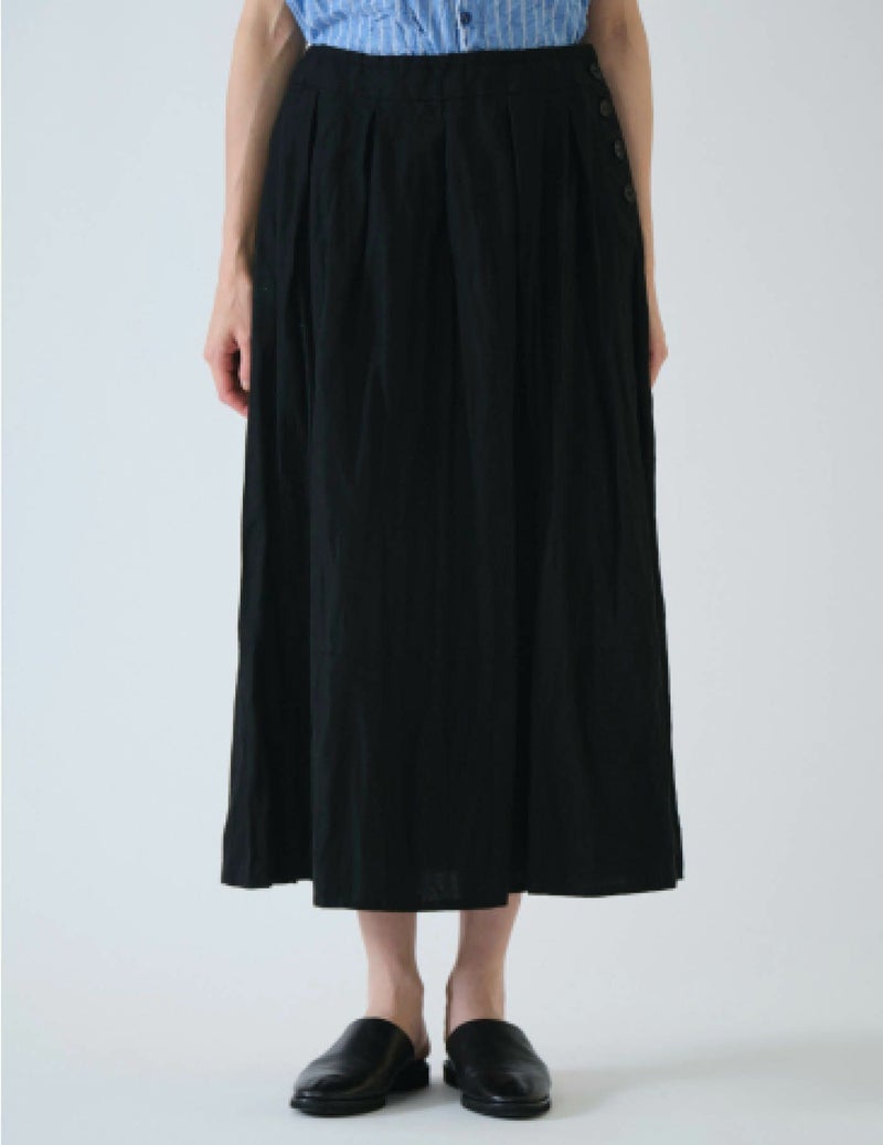 90 ブラック/36(M)size：モデル 169cm