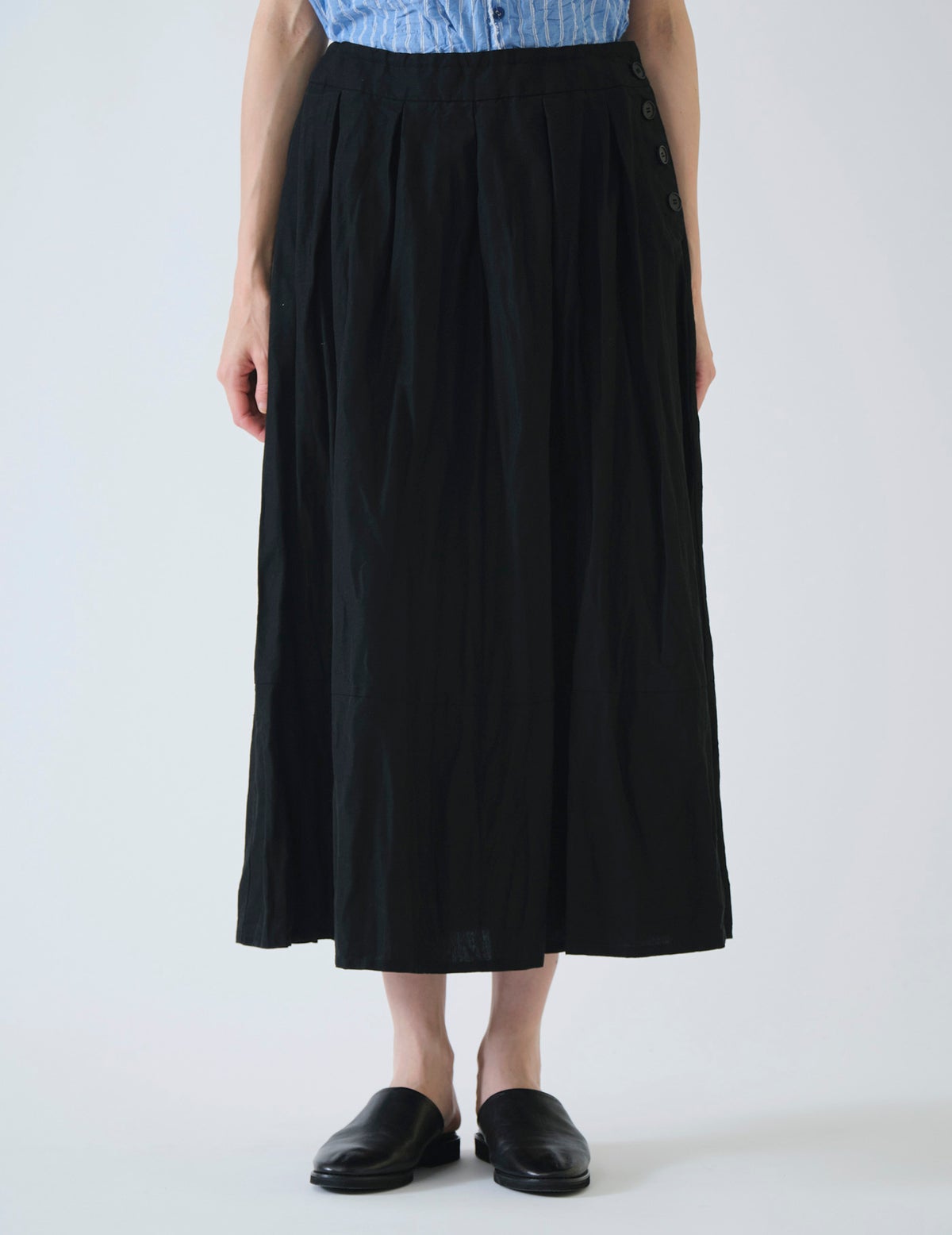 90 ブラック/36(M)size：モデル 169cm