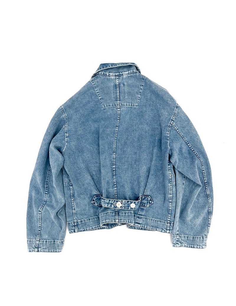 35 アイズブルー