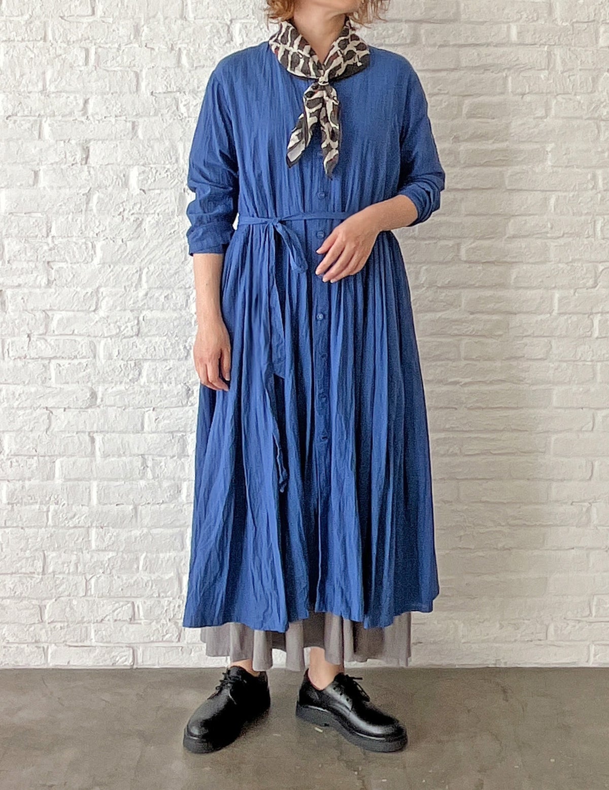 04 アイボリー