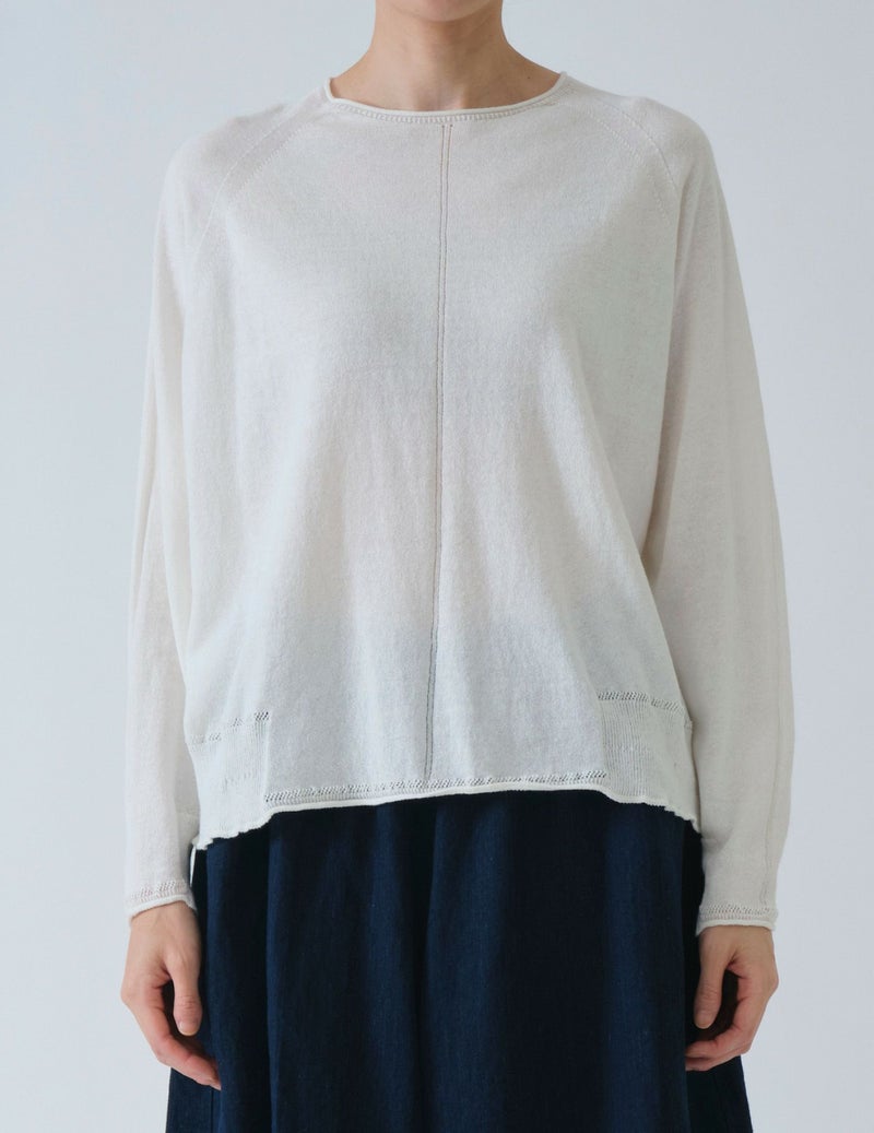 01 ホワイト/36(M)size：モデル169㎝