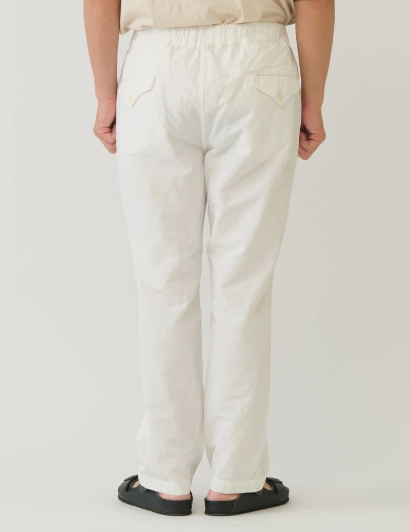 02 オフホワイト