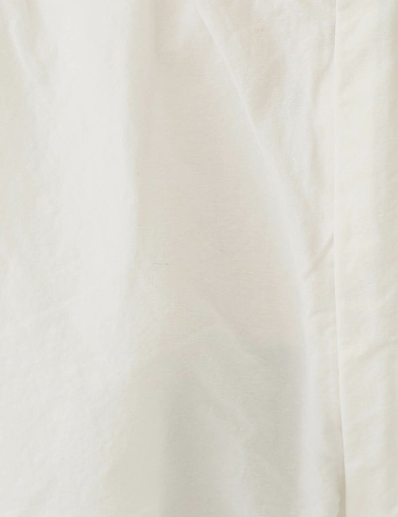 02 オフホワイト