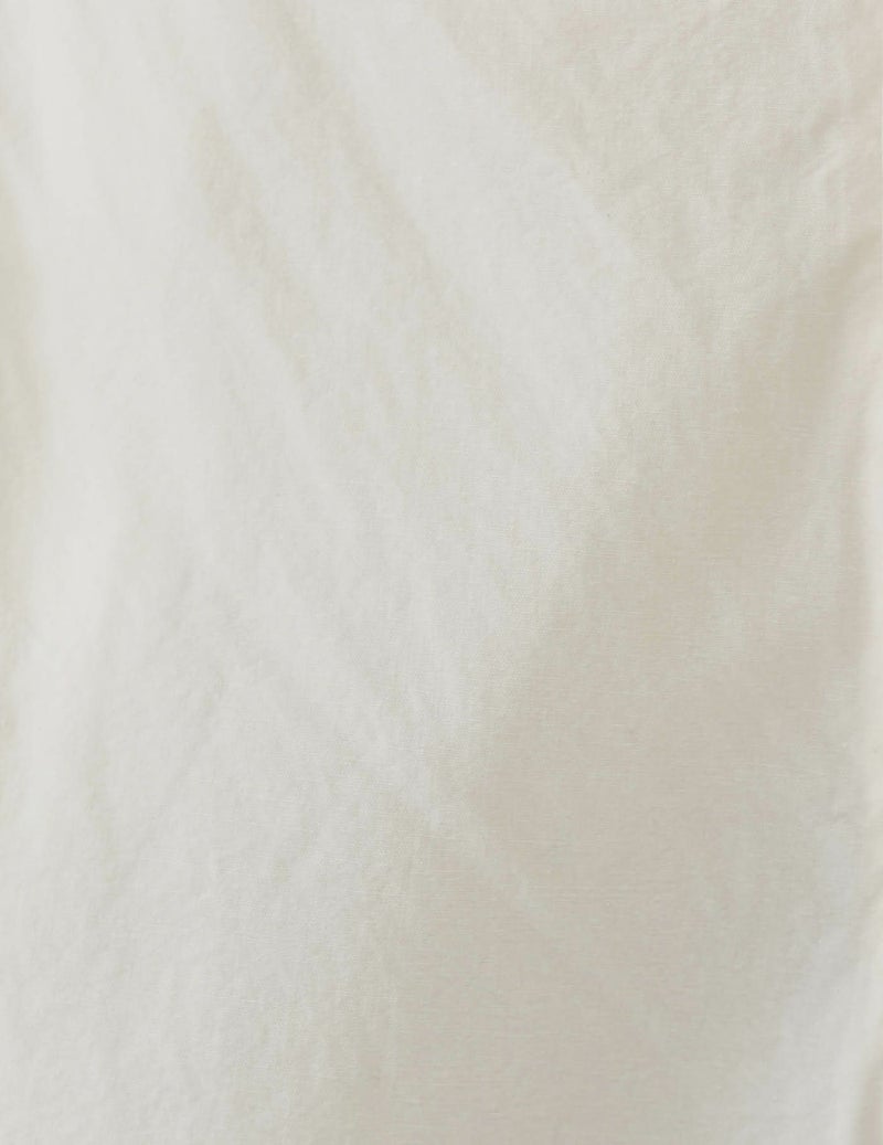 02 オフホワイト